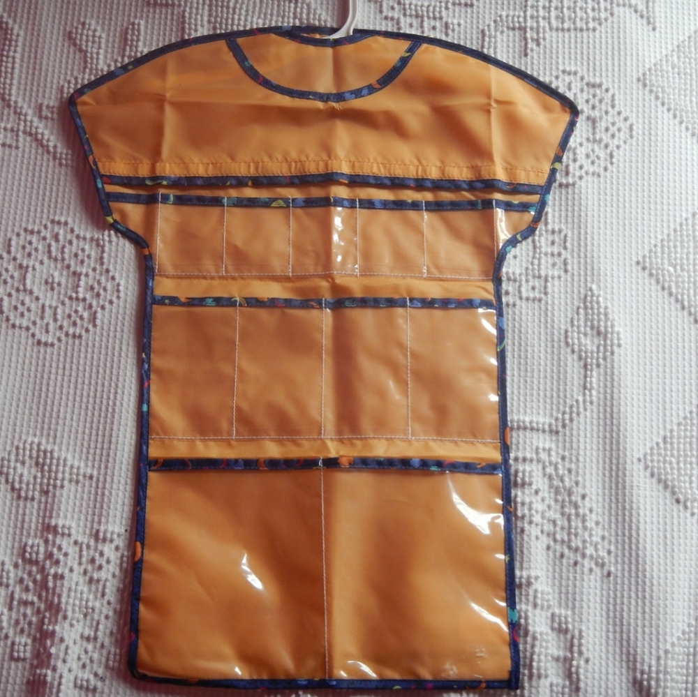 Shirt Styled Child Organizer